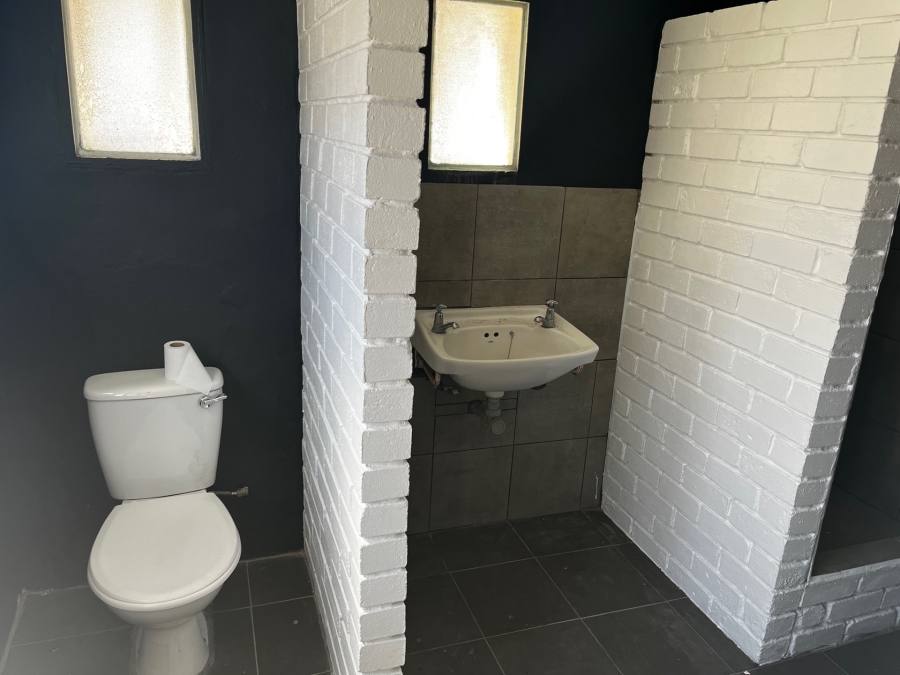 Commercial Property for Sale in Struisbaai Western Cape